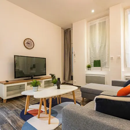 Le Jeanne D'arc - Center - Cathedral